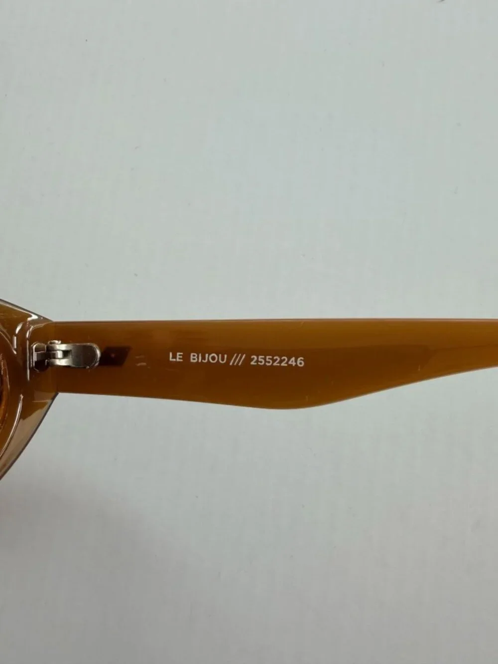 Le Specs Le Bijou Sunglasses 2552246 in Toffee